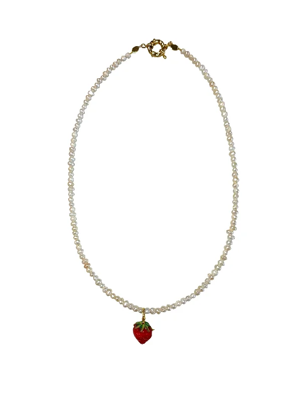 ladies necklaces platinum-Pearl Fruit Glass Necklace - Strawberry