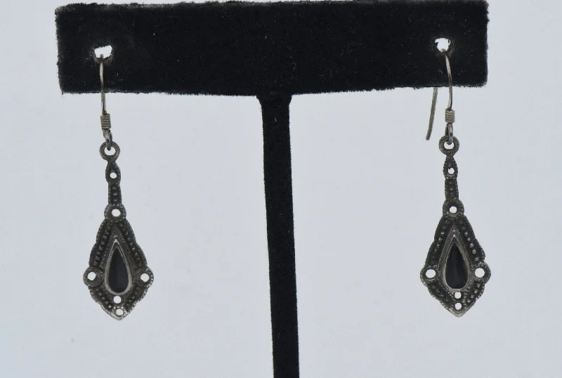 ladies earrings self gift-Vintage Sterling Silver Black Onyx Dangle Earrings