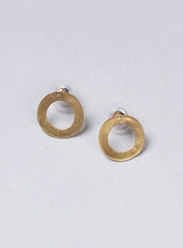 ladies earrings subtle-18ct Gold Single Link Stud Earrings