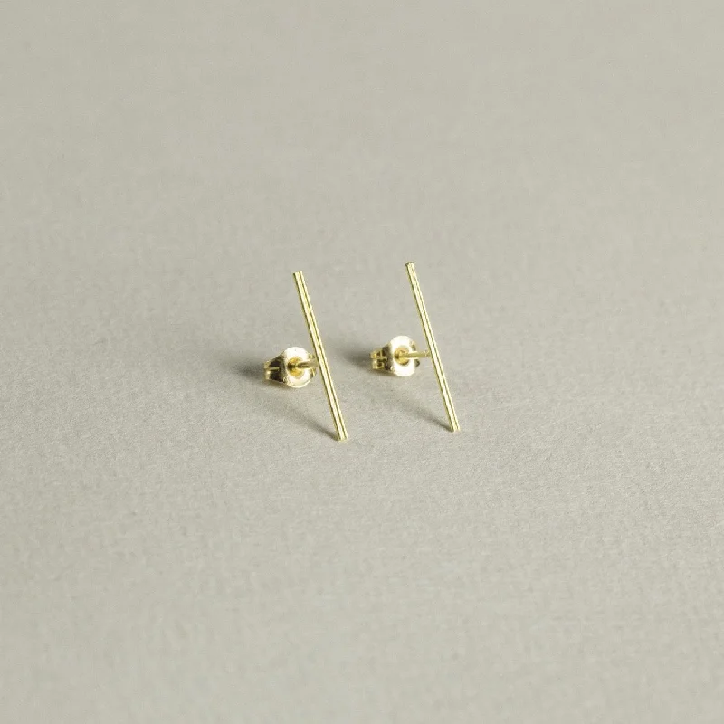 ladies earrings round-18ct Gold Double Line Stud Earrings