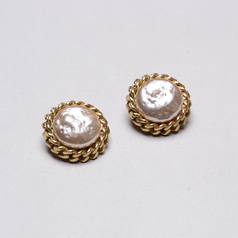 ladies earrings moon-Vintage Sphinx Gold and Pearl Clip-on Earrings