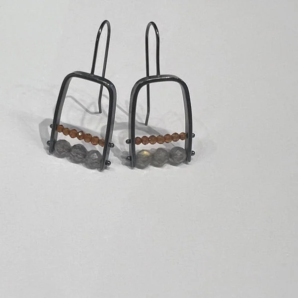 ladies earrings brushed-AM01LE Small Square Arc Earring