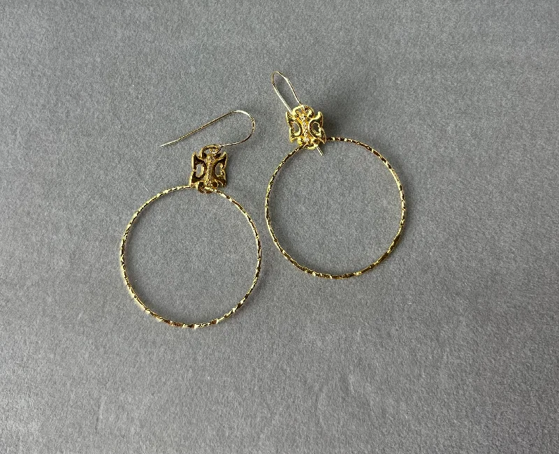 ladies earrings classic-Earrings - Baronet Loop w Diamonds in Gold