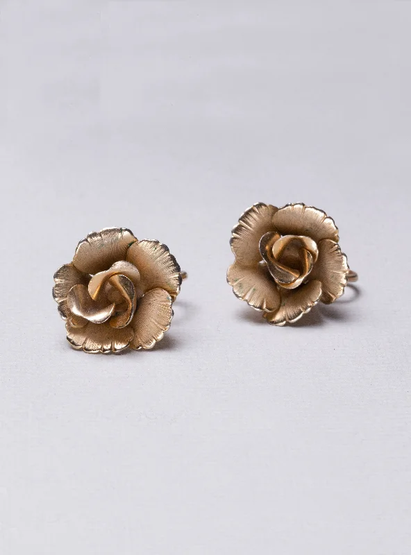 ladies earrings cocktail-Vintage Gold Flower Clip-on Earrings