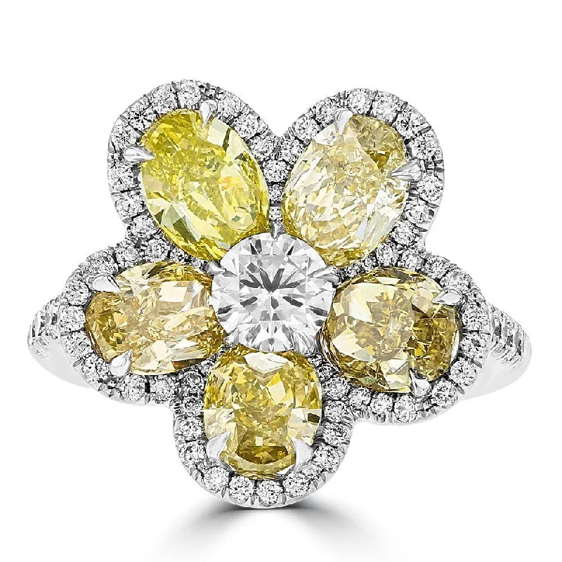 Ladies rings sunset glow -JULEVE 18KT 5.27CTW FANCY COLOR DIAMOND FLOWER RING