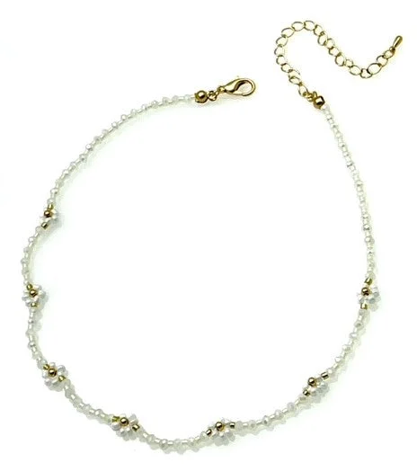 ladies necklaces budget-White Daisy Bead Flower Necklace with Beaded Chain