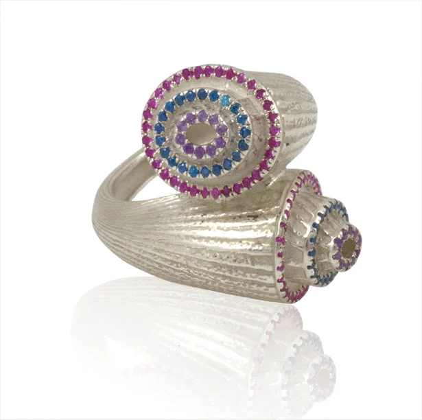 Ladies rings for her shine -Chameleon ring with colorful rubies gemstones