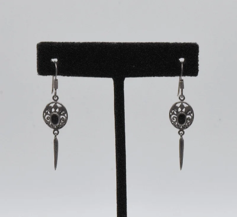 ladies earrings celebration-Vintage Sterling Silver Black Onyx Dangle Earrings