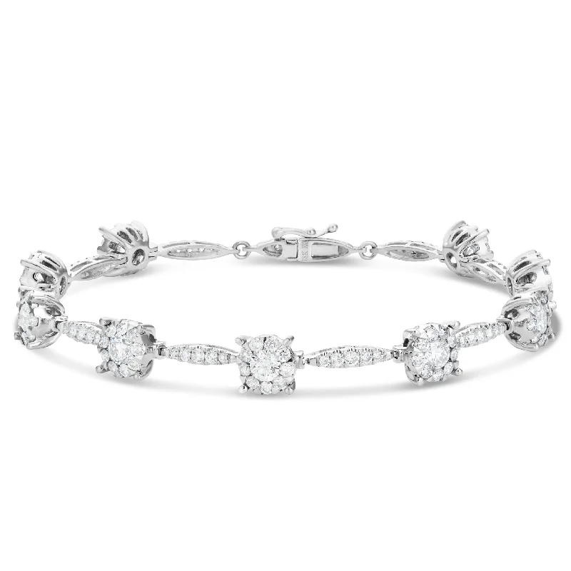 Ladies bracelets fierce shine -18K White Gold 4.05ct Cluster Diamond Bracelet